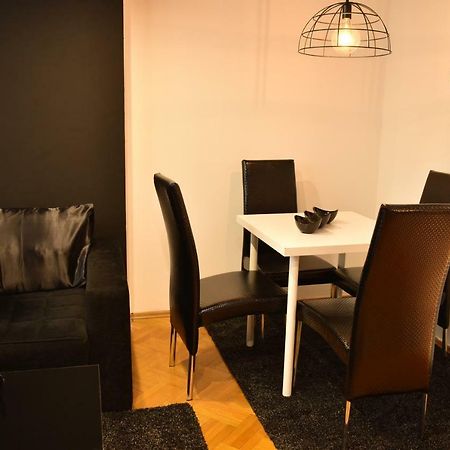 Naumovski Apartments Скопие Екстериор снимка