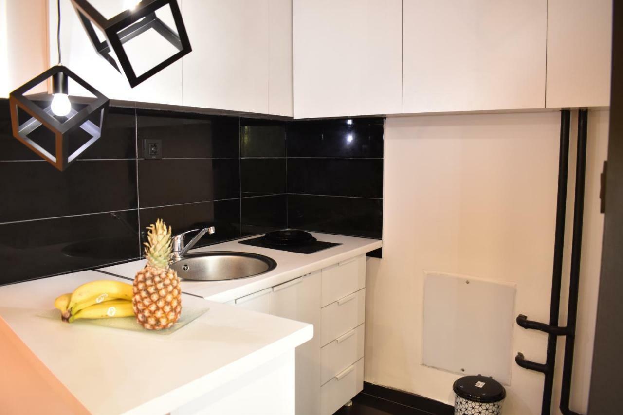 Naumovski Apartments Скопие Екстериор снимка