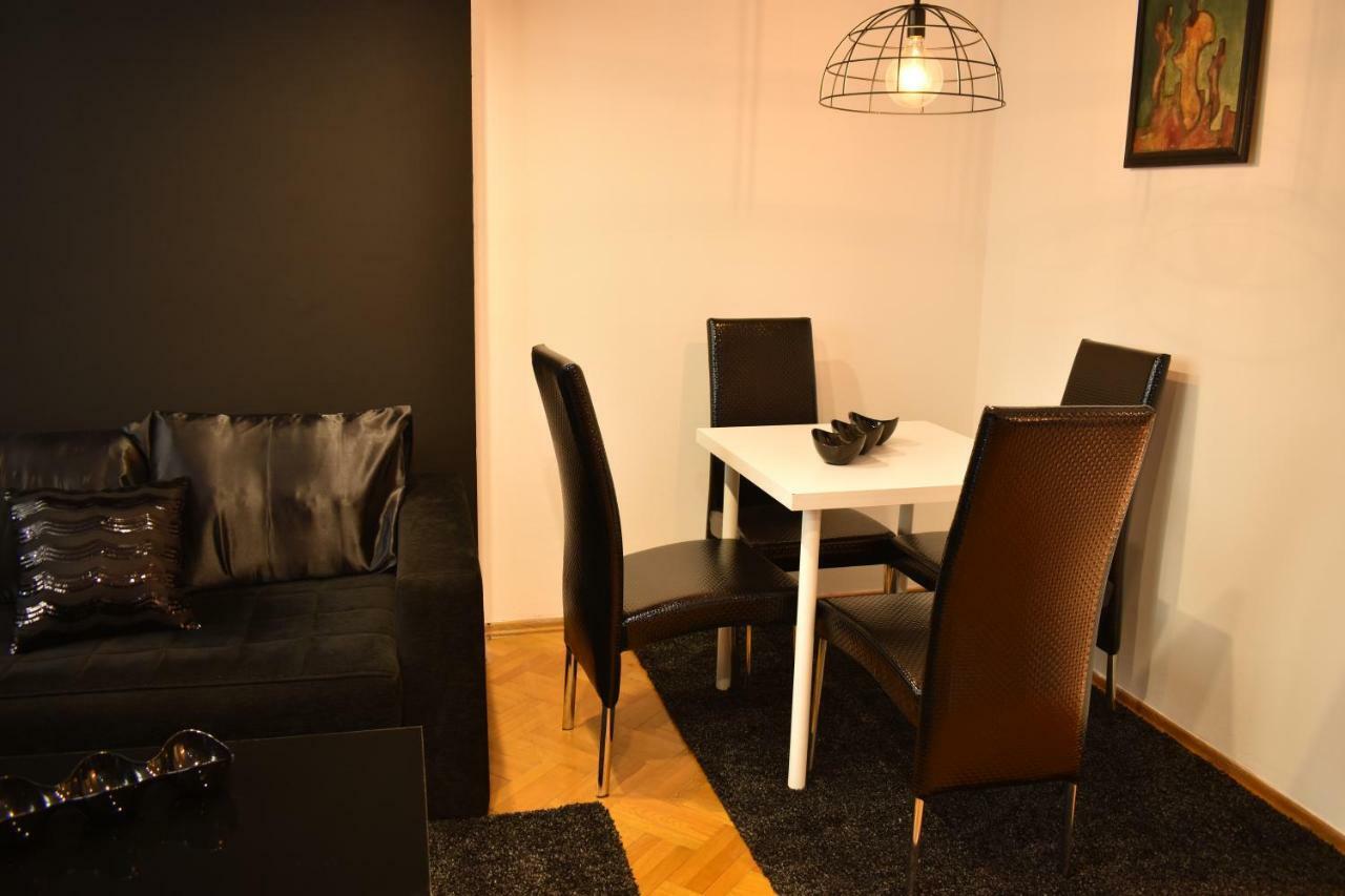 Naumovski Apartments Скопие Екстериор снимка